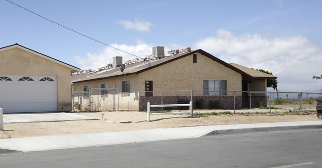 10901 Verbena Rd in Adelanto, CA - Building Photo - Building Photo