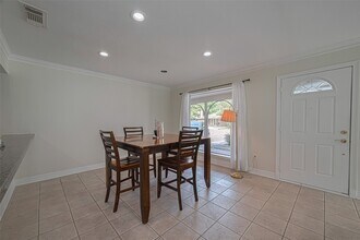 24 Champions Colony E in Houston, TX - Building Photo - Building Photo