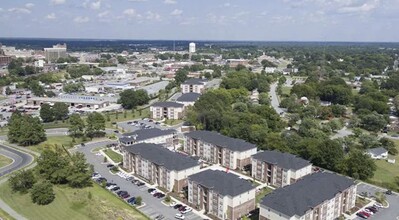 104 Grovecrest Way in Greensboro, NC - Building Photo - Building Photo