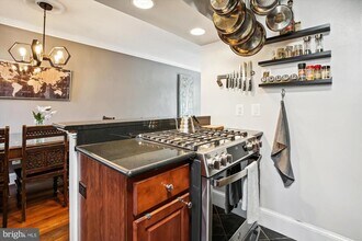 821 Church St in Alexandria, VA - Building Photo - Building Photo