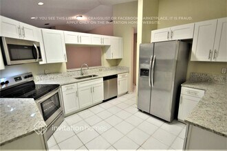 16335 NW 19th St in Pembroke Pines, FL - Building Photo - Building Photo