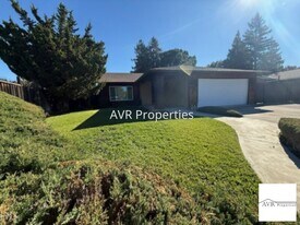 5132 Lenore Ave in Livermore, CA - Building Photo