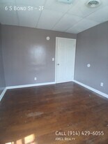 6 S Bond St in Mount Vernon, NY - Building Photo