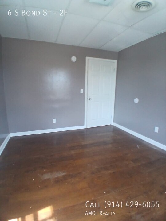 6 S Bond St in Mount Vernon, NY - Building Photo