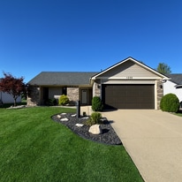 1238 Oak Bay Run in Fort Wayne, IN - Building Photo
