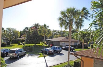 729 Palm View Dr in Naples, FL - Building Photo - Building Photo