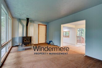 523 Hill Valley Dr in Coupeville, WA - Building Photo - Building Photo