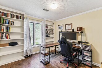 19 Normandy Ct in Atlanta, GA - Building Photo - Building Photo
