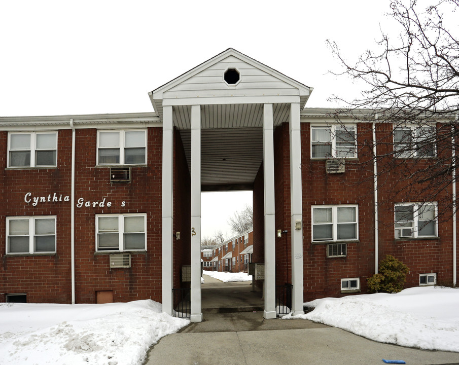 Cynthia Gardens in Lodi, NJ - Building Photo