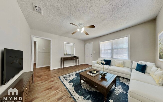 property at 108 N Avenue V