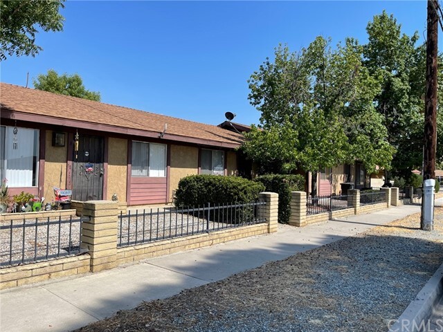 507 Montecito Ave in Hemet, CA - Building Photo