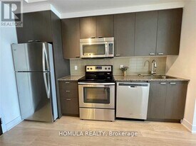88 Sheppard Ave E in Toronto, ON - Building Photo