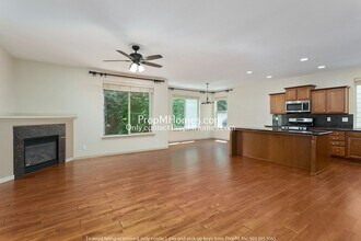 2574 NW Parnell Terrace in Portland, OR - Building Photo - Building Photo