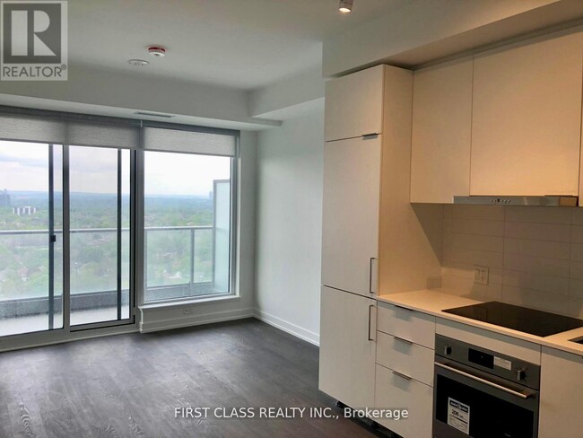 7-N2307 Golden Lion Heights in Toronto, ON - Building Photo - Building Photo