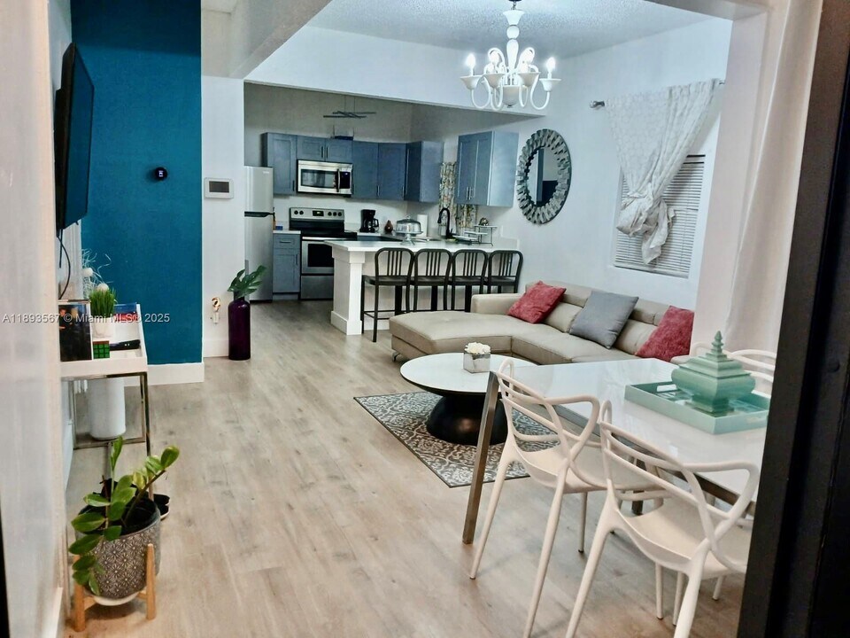 5504 NW 3rd Ave in Miami, FL - Building Photo