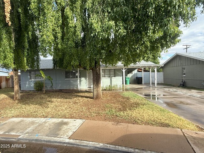 348 E 8th Dr in Mesa, AZ - Building Photo - Building Photo