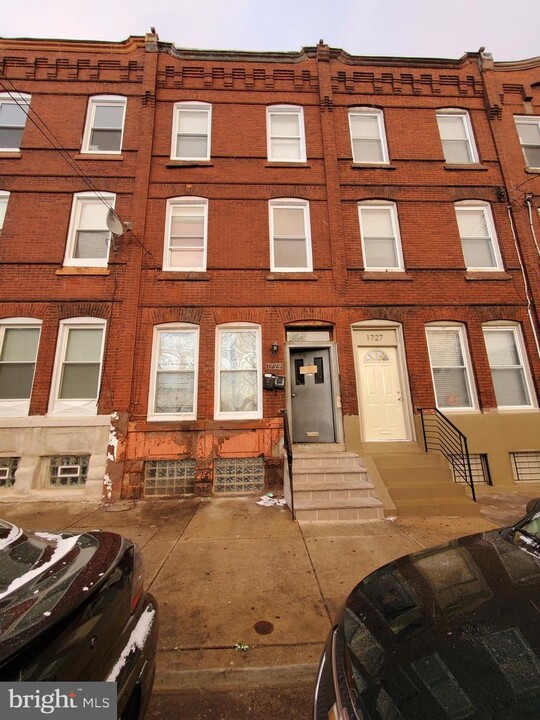 1729 N 27th St in Philadelphia, PA - Building Photo