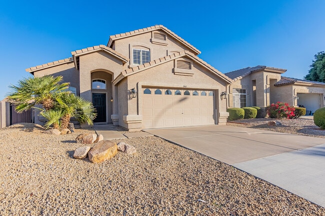 property at 1942 W Thompson Way