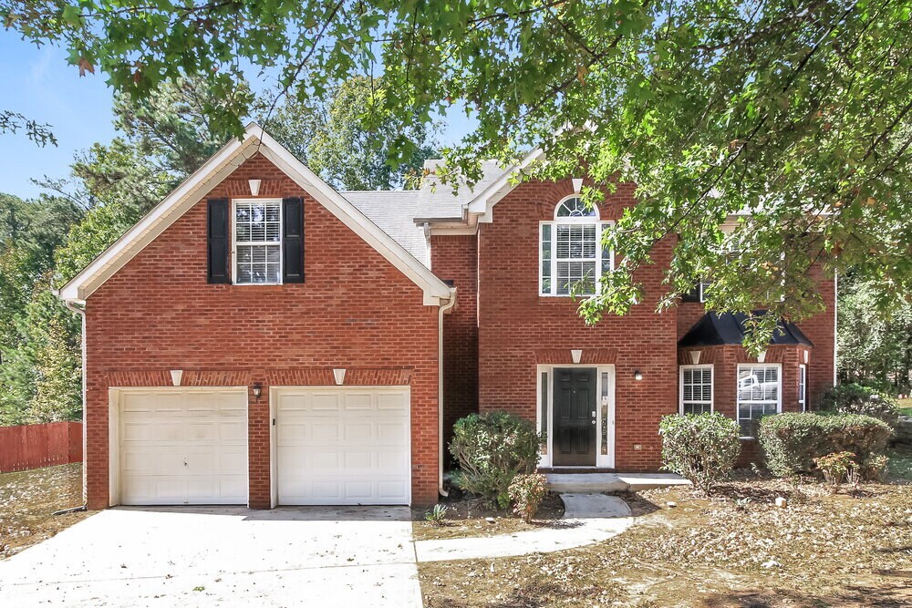 2424 Santa Barbra Ct SE in Conyers, GA - Foto de edificio