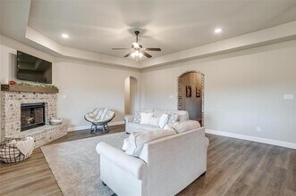 9405 Wildcat Rdg in Godley, TX - Building Photo - Building Photo