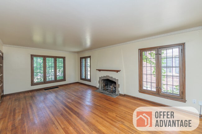 3669 Glencairn Rd in Shaker Heights, OH - Building Photo - Building Photo