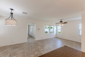 91-1280-1280 Kaileolea Dr in Ewa Beach, HI - Building Photo - Building Photo