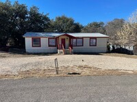 519 Royal Oak Dr in New Braunfels, TX - Foto de edificio - Building Photo