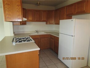2469 Fox in Kingman, AZ - Building Photo - Building Photo