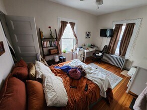 134 Brooks St in Boston, MA - Building Photo - Building Photo