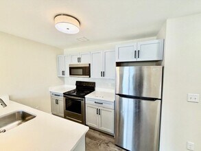 882 Massachusetts Ave in Arlington, MA - Building Photo - Building Photo