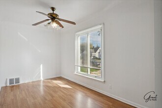 3 bedroom Eastpointe $1300 in Eastpointe, MI - Building Photo - Building Photo