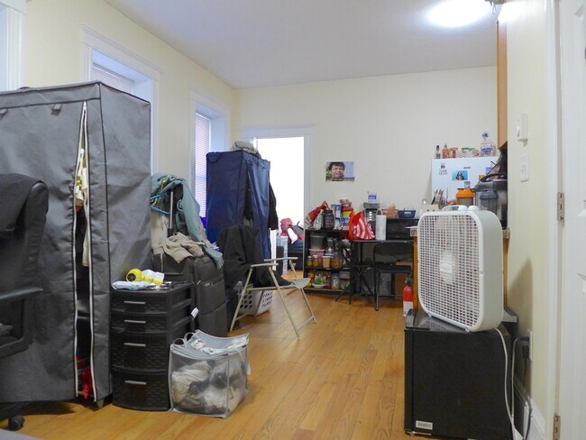 862 Huntington Ave, Unit 1