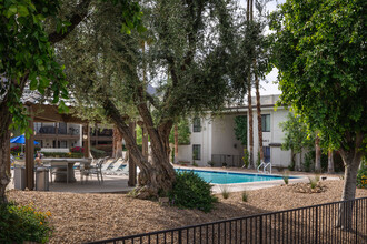 Rancho La Paz in Palm Springs, CA - Building Photo - Building Photo