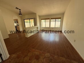 5520 N Vía Umbrosa in Tucson, AZ - Building Photo - Building Photo