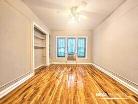 837 W Wolfram St in Chicago, IL - Building Photo