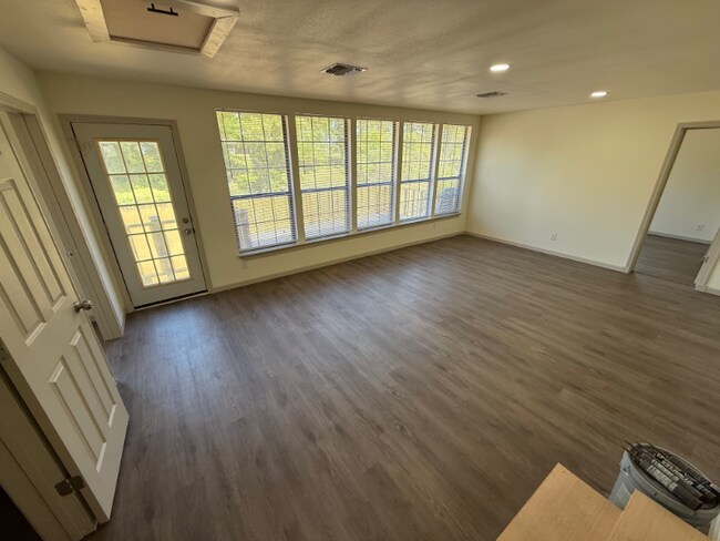 4936 LA-1 in Napoleonville, LA - Building Photo - Building Photo