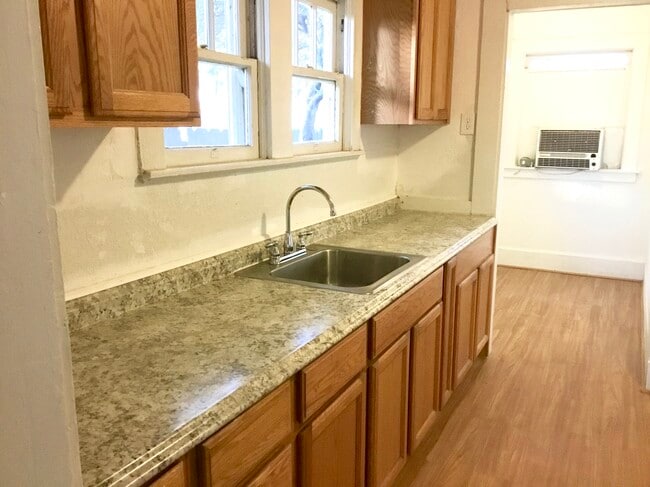 2110 A St in Oroville, CA - Building Photo - Building Photo