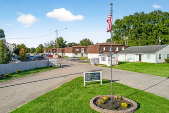 2730 Center St in Granite City, IL - Foto de edificio - Building Photo