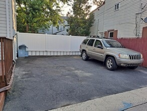 837 W Liberty St, Unit 2nd Floor in Allentown, PA - Building Photo - Building Photo