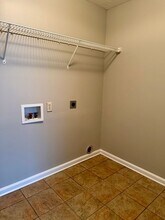 267 Foxworth Dr in Jackson, TN - Foto de edificio - Building Photo