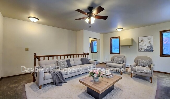 property at 1117 2nd Ave S