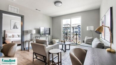 14041 Hyatt Rd in Jacksonville, FL - Building Photo - Building Photo