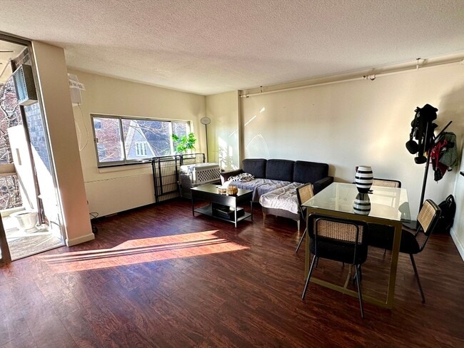 property at 872 Massachusetts Ave