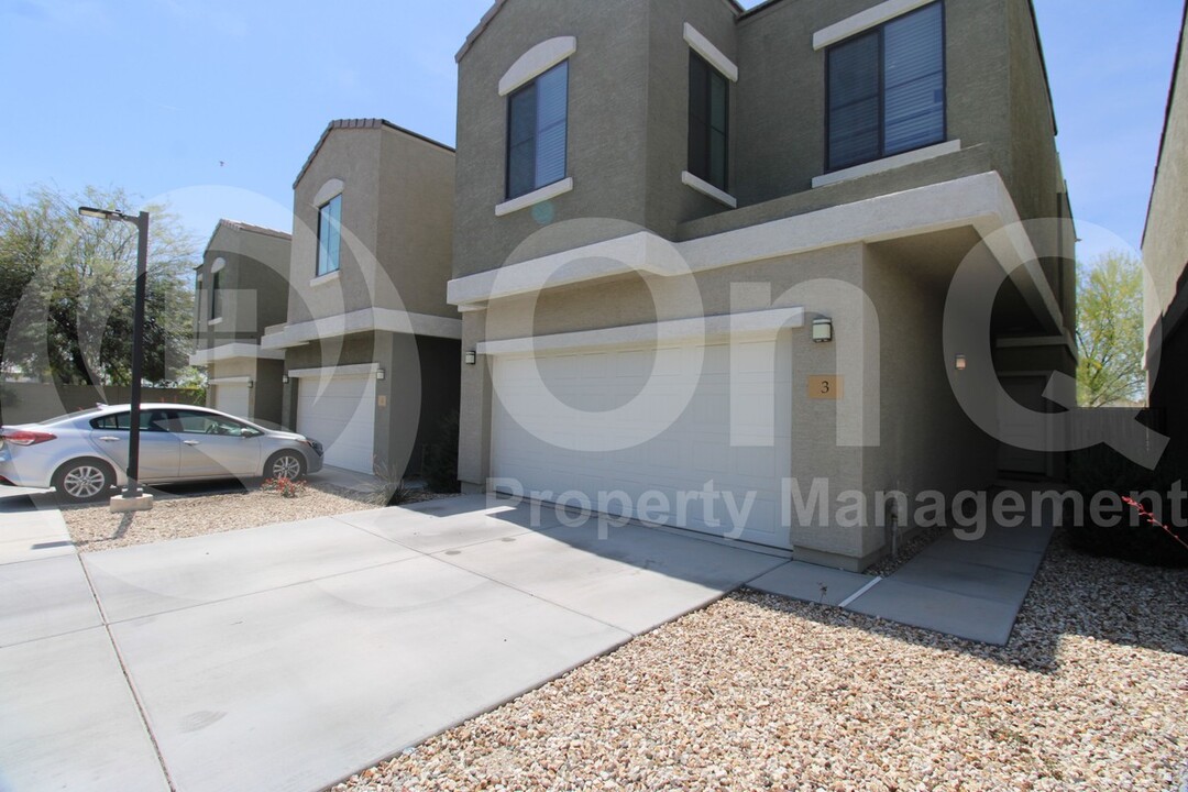 18777 N 43rd Ave in Glendale, AZ - Building Photo