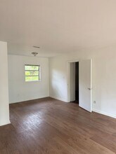 914 Coble Dr in Tallahassee, FL - Building Photo - Building Photo