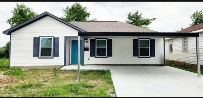 property at 2016 Winterhalter St