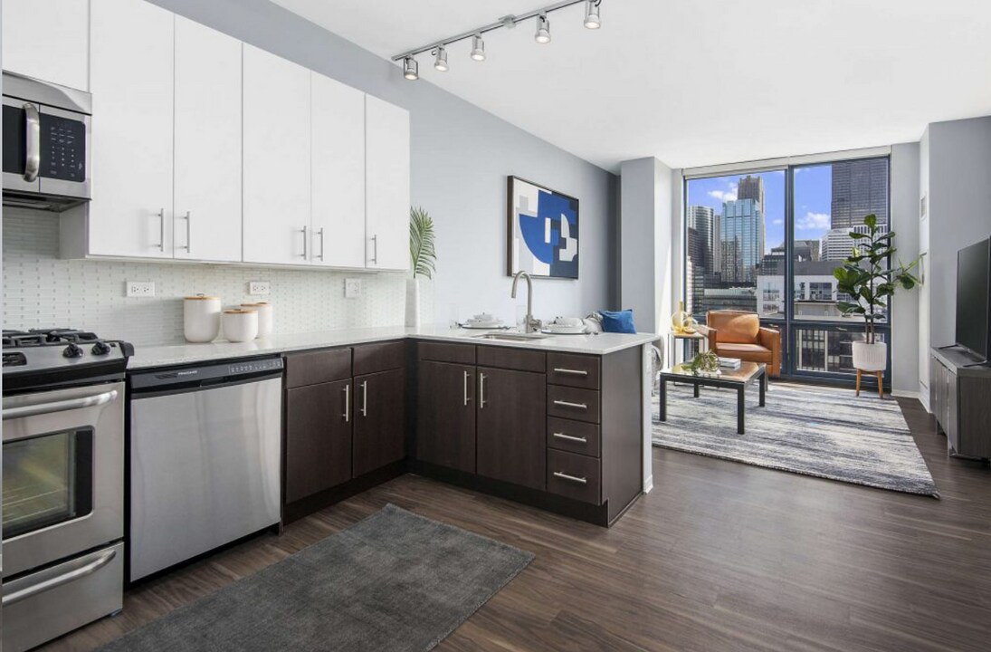 780 W Adams St in Chicago, IL - Building Photo
