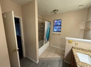 2610 Encina Dr in Irving, TX - Building Photo - Building Photo