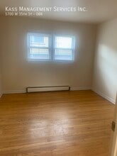 5700 W 35th St in Cicero, IL - Building Photo - Building Photo