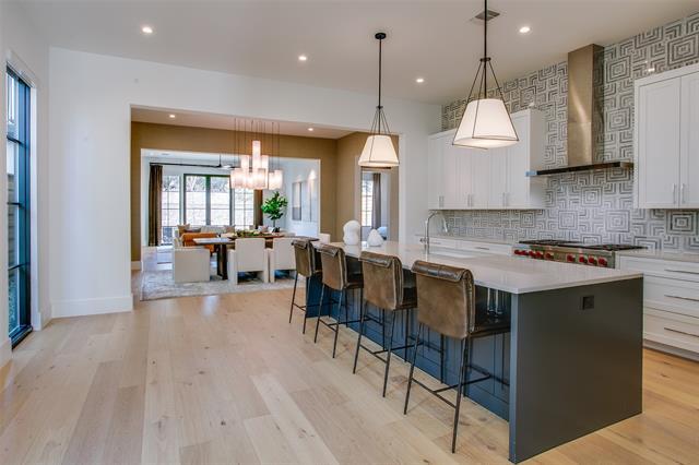 9721 Kerrisdale Ln in Dallas, TX - Building Photo